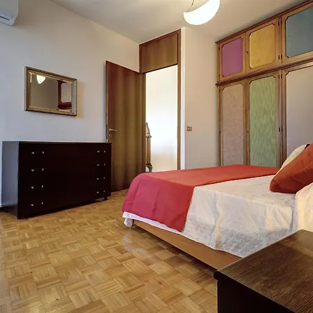 Apartment Casa Vincenzo Urban Living Near Station Conegliano