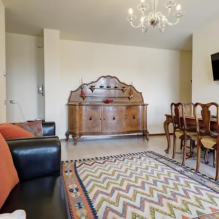 Casa Vincenzo Urban Living Near Station Apartment *