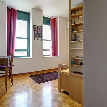 Casa Vincenzo Urban Living Near Station Apartment *